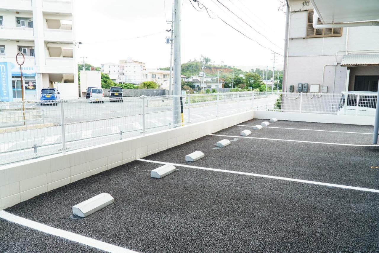 Mr. Kinjo In Matabee Aparthotel Okinawa Exterior photo